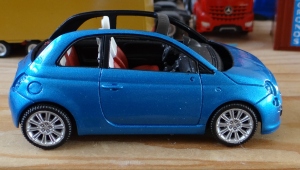 198-6 Fiat500C in BlueStream Blauw