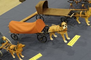23016 Modelbouwshow Goes 2016 _ hondenkarren uit hout